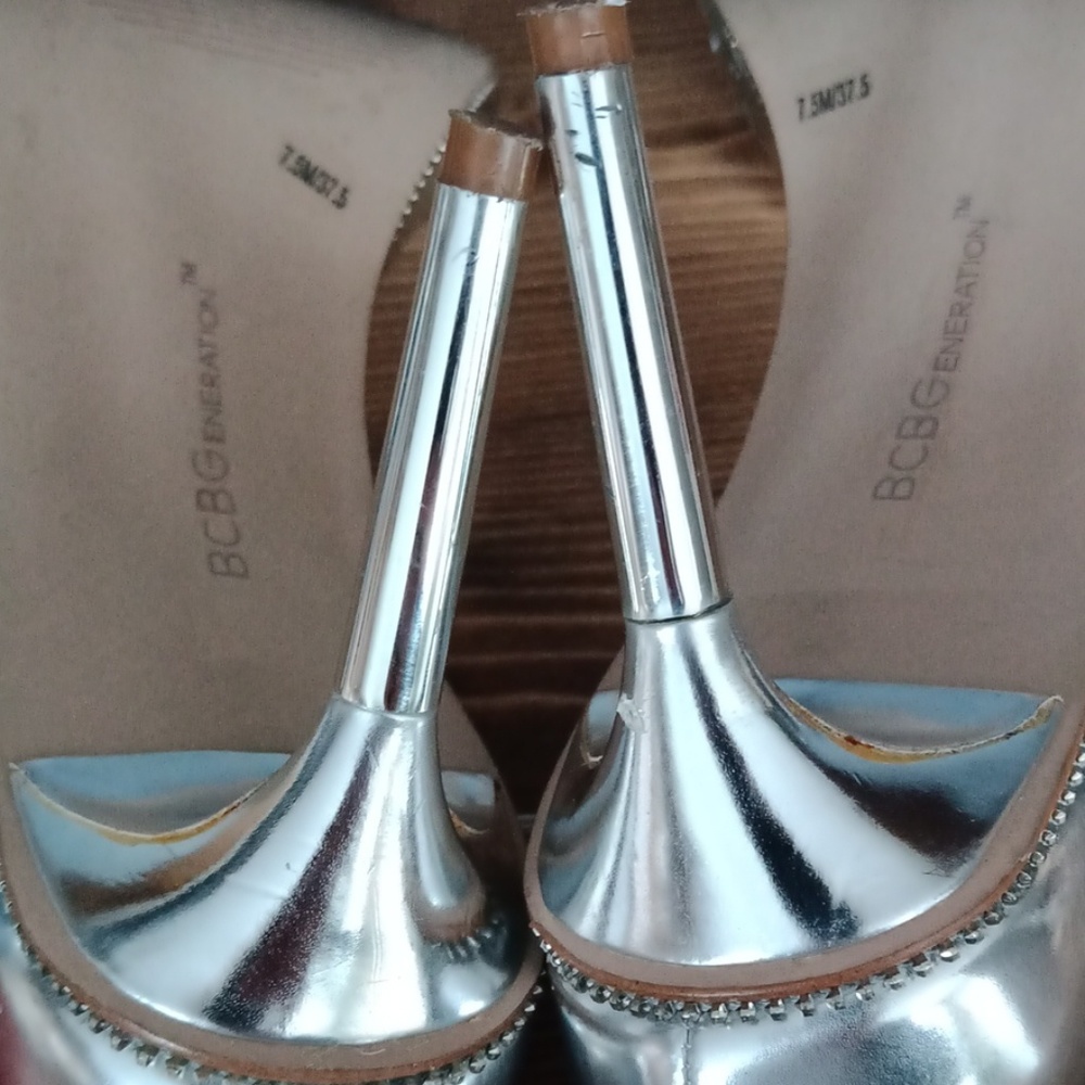 Bcbgeneration Silver Heels - image 8